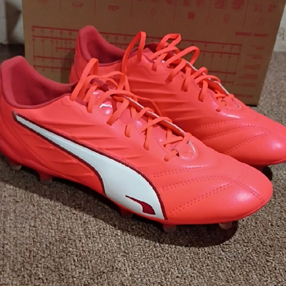 Puma King Pro Coral-Red Soccer Cleats  Adult Size 7.5 Mens Women's Nwt